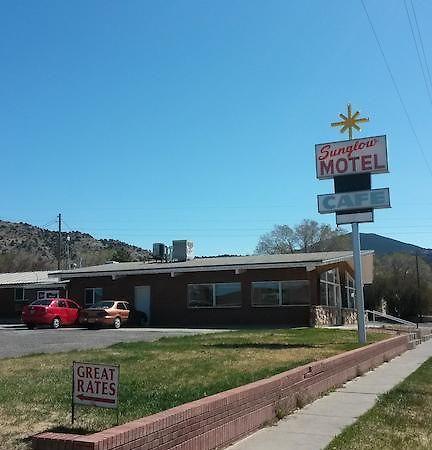Sunglow Motel Bicknell Exterior photo